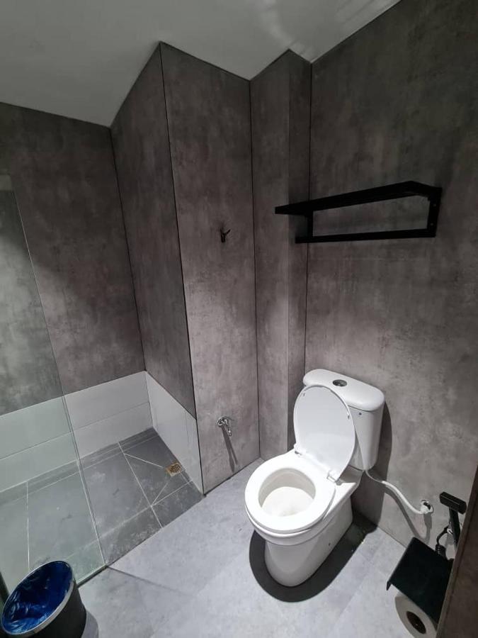 Extreme Boutique Hotel Keluang Kültér fotó